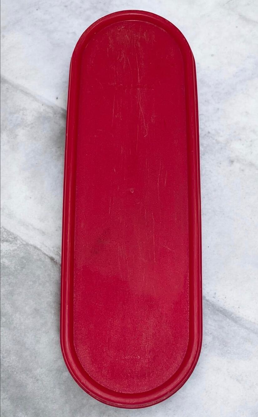 Tupperware 2402A Modular Mates Super Oval Replacement Seal Lid Red Made in USA